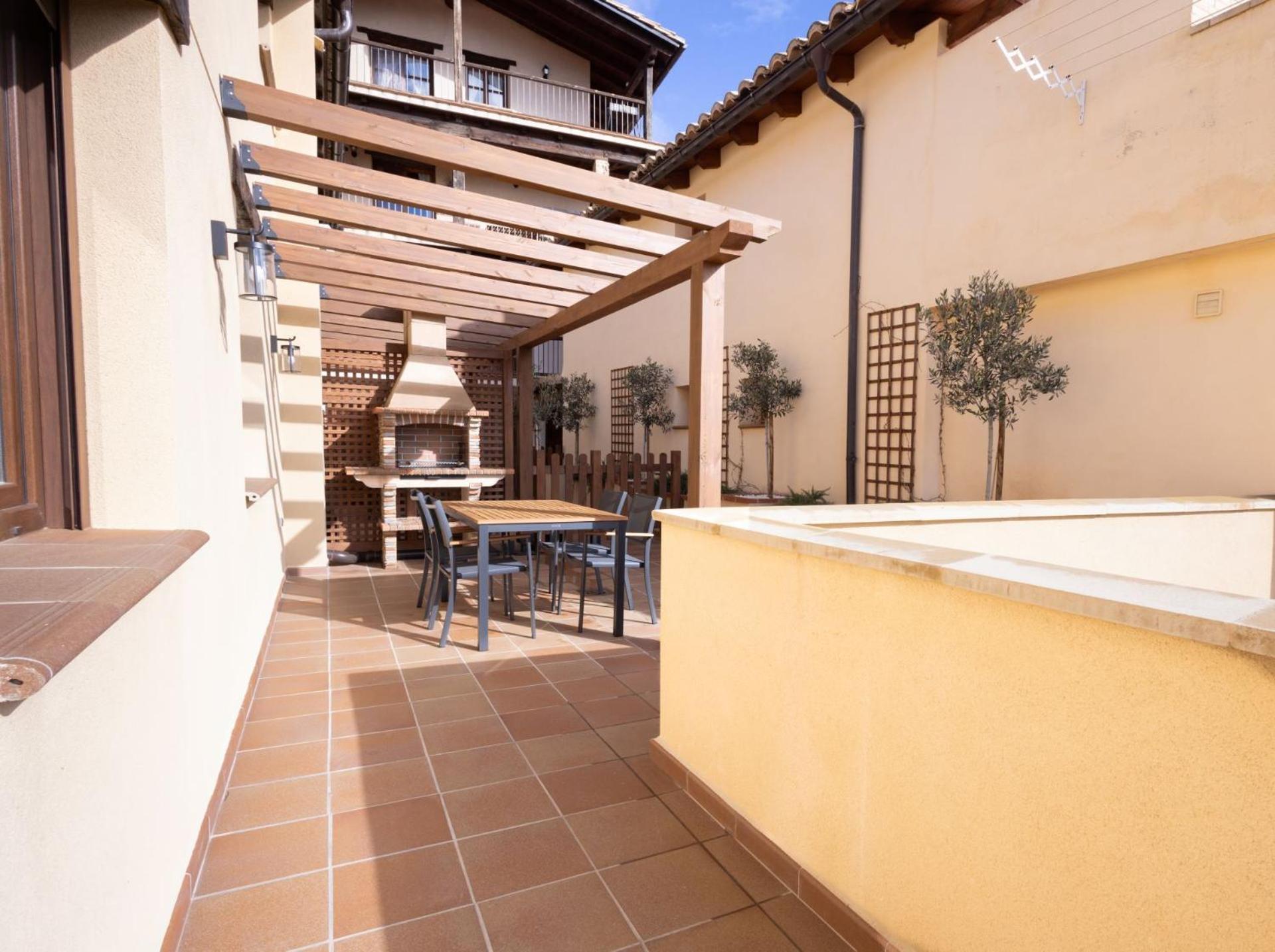 Апартаменты El Sueno Del Buho 3. Chimenea Y Terraza. Бесейте Экстерьер фото