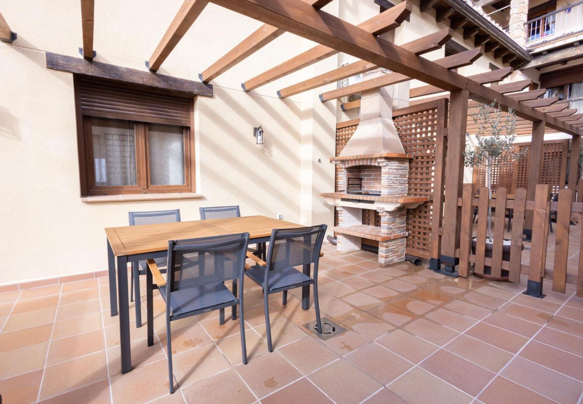 Апартаменты El Sueno Del Buho 3. Chimenea Y Terraza. Бесейте Экстерьер фото